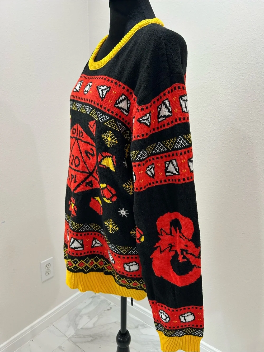 Geeknet Dungeons & Dragons Christmas Pullover Sweater, Size 2X